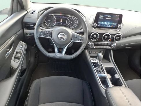 Used 2025 Nissan Sentra SV FWD image 18