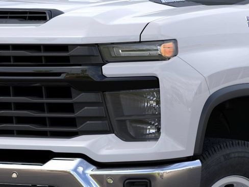 New 2026 Chevrolet Silverado 2500 W/T AWD/4WD image 10
