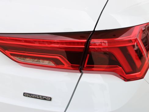 Certified 2025 Audi Q3 2.0T Premium w/ Convenience Plus Package AWD/4WD image 8