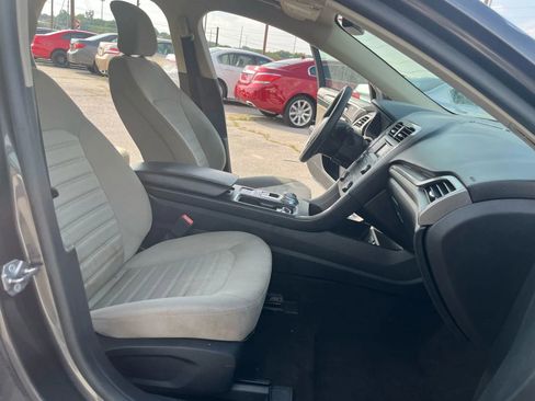 Used 2019 Ford Fusion S image 16