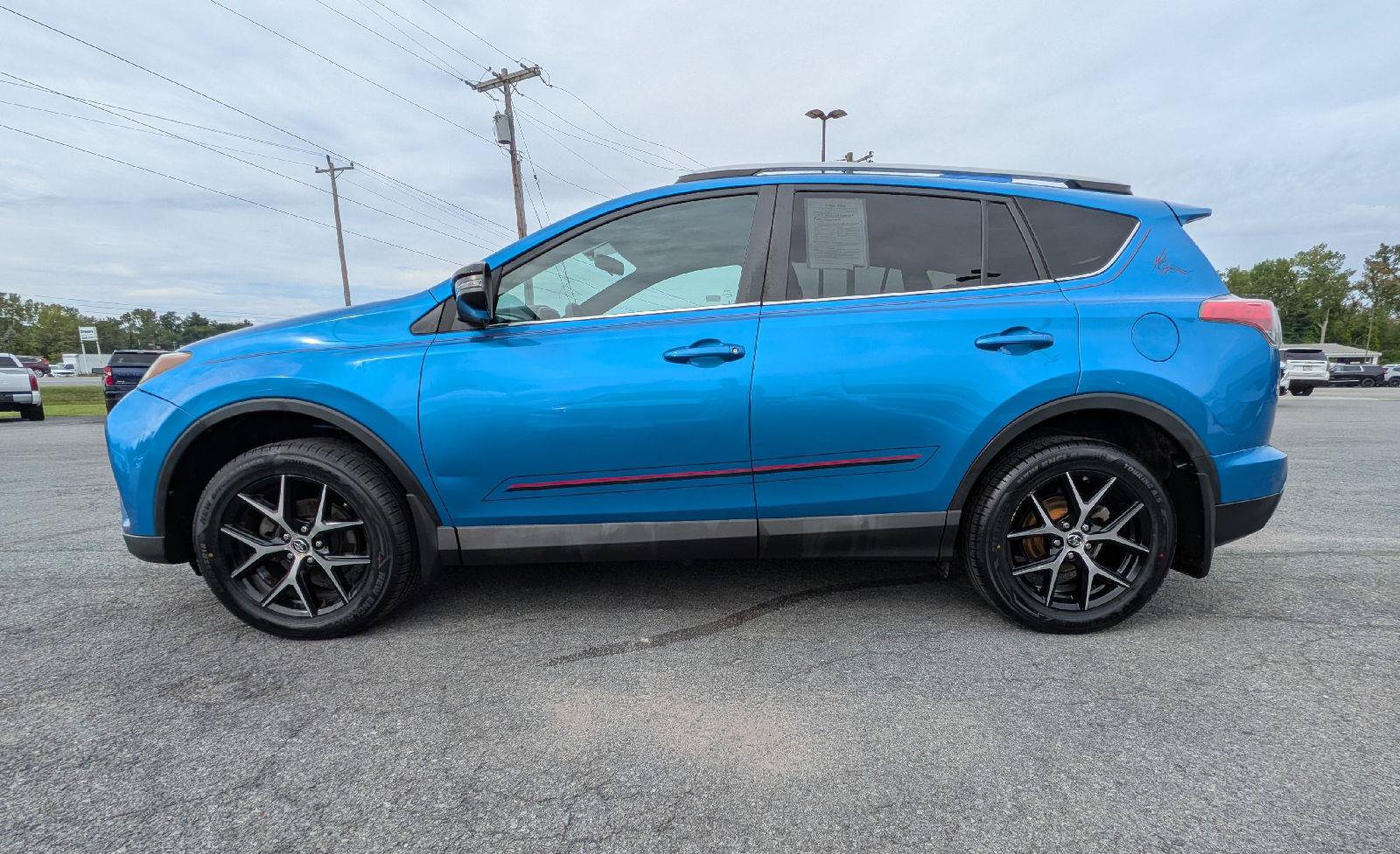 Used 2016 Toyota RAV4 SE AWD/4WD image 6