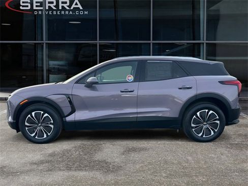 Used 2024 Chevrolet Blazer EV LT image 2