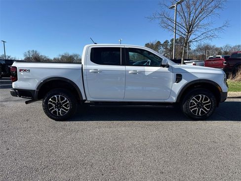 Used 2024 Ford Ranger Lariat w/ FX4 Off-Road Package image 10