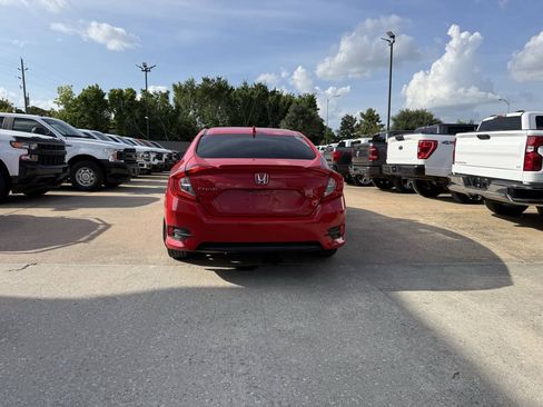 Used 2018 Honda Civic EX-T image 37