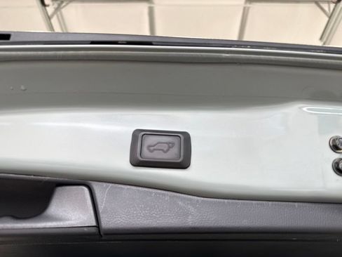 Used 2021 Toyota RAV4 XLE Premium AWD/4WD image 12
