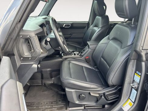Used 2025 Ford Bronco Badlands AWD/4WD image 6