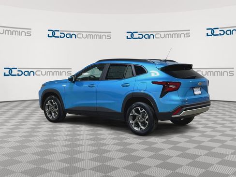 New 2026 Chevrolet Trax LT w/ LT Convenience Package image 7