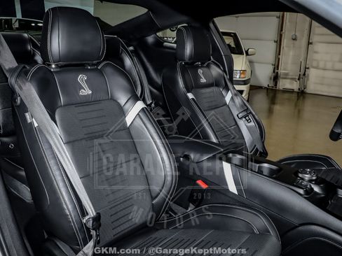 Used 2020 Ford Mustang Shelby GT500 w/ Technology Package RWD image 82