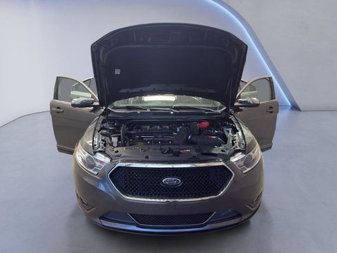 Used 2017 Ford Taurus Limited FWD image 8