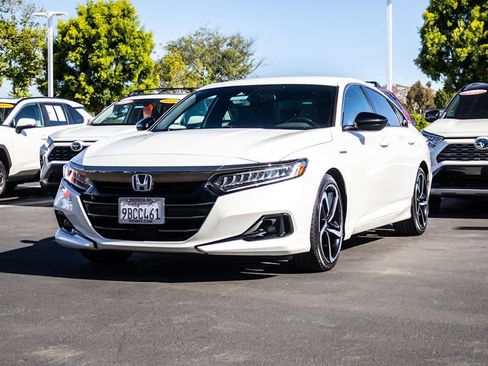 Used 2022 Honda Accord Sport image 3