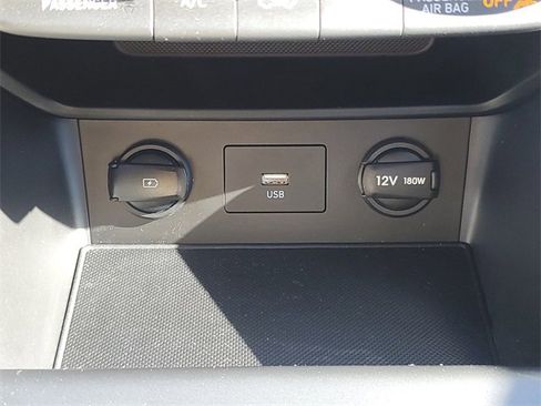 Used 2023 Hyundai Kona SEL image 20