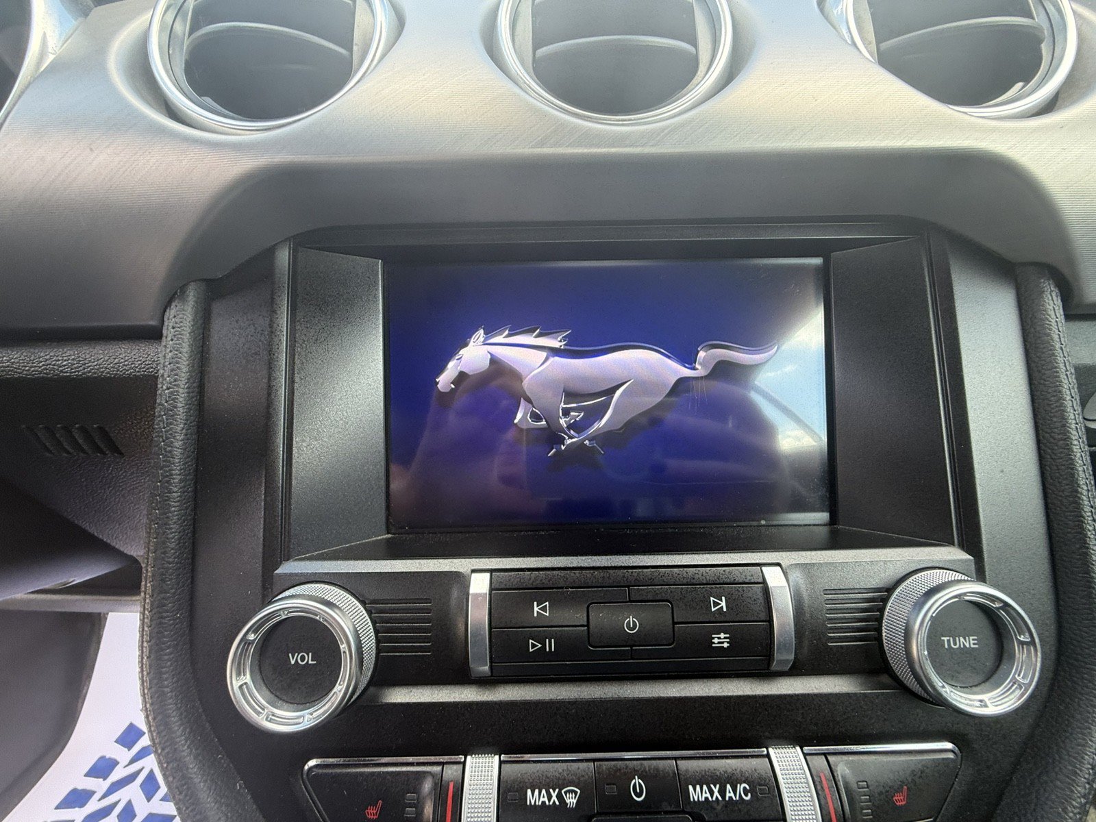 Used 2022 Ford Mustang Premium RWD image 13