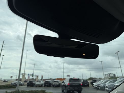 Certified 2025 INFINITI QX60 Luxe w/ Lighting Package (N94) image 19