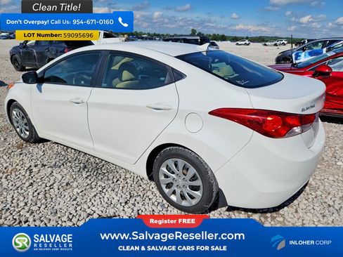 Used 2012 Hyundai Elantra GLS FWD image 3