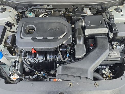 Used 2018 Hyundai Sonata SE image 3