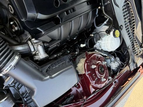 Used 2018 Ford Mustang Coupe RWD image 26