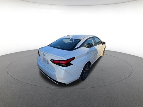 Used 2025 Nissan Versa SV image 7