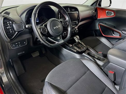 Used 2022 Kia Soul Turbo image 7