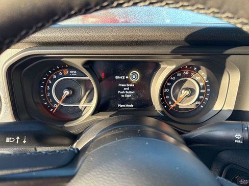 New 2026 Jeep Gladiator Willys image 18