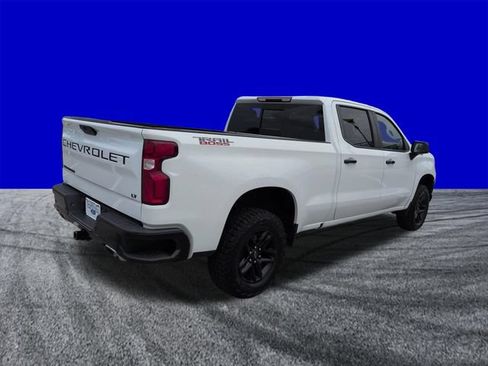 Used 2021 Chevrolet Silverado 1500 LT Trail Boss w/ Convenience Package II AWD/4WD image 4
