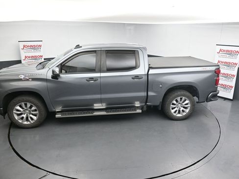 Used 2021 Chevrolet Silverado 1500 Custom AWD/4WD image 13