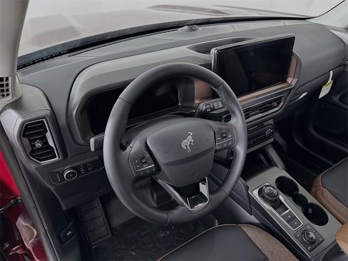 New 2025 Ford Bronco Sport Outer Banks w/ Sasquatch Outer Banks Package image 9