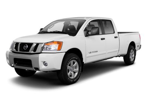 Used 2013 Nissan Titan SL w/ Moonroof Pkg AWD/4WD image 4