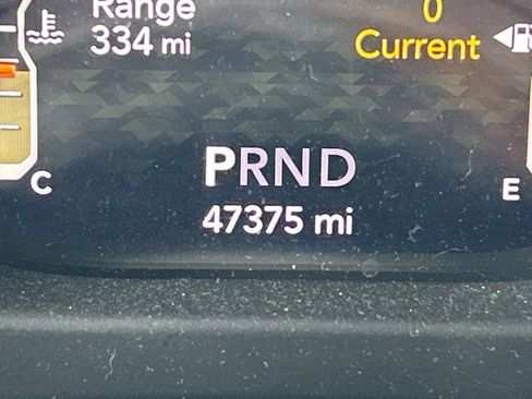 Used 2022 Jeep Wrangler Unlimited Rubicon w/ Steel Bumper Group image 25