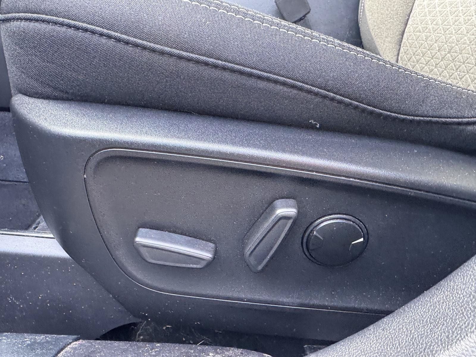 Used 2023 Ford Escape Active AWD/4WD image 13