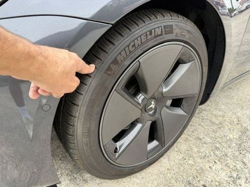 Used 2021 Tesla Model 3 Standard Range Plus RWD image 5