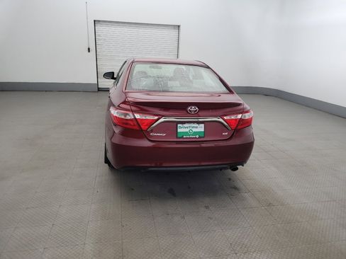 Used 2017 Toyota Camry SE FWD image 6