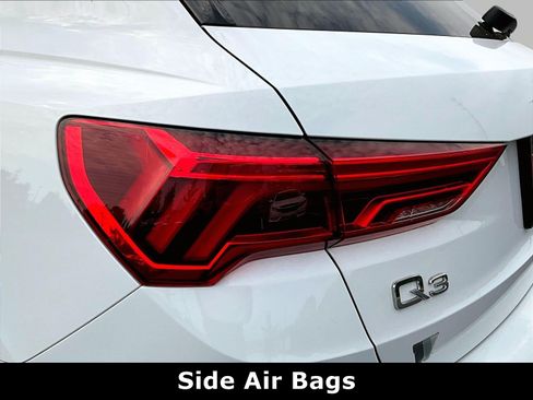 Used 2022 Audi Q3 2.0T Premium AWD/4WD image 23