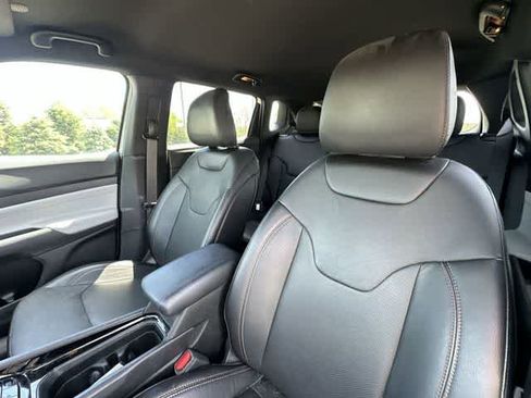 Used 2023 Jeep Compass Limited AWD/4WD image 16
