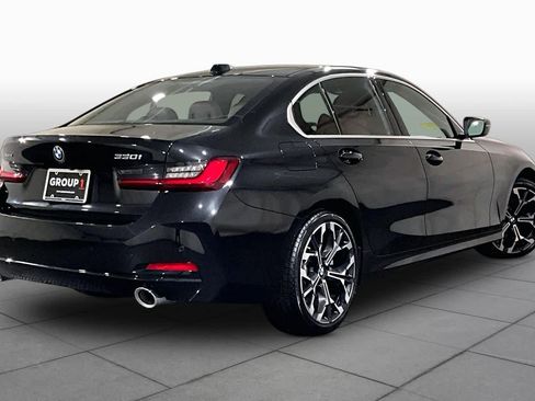 Used 2025 BMW 330i xDrive Sedan w/ M Sport Package AWD/4WD image 12