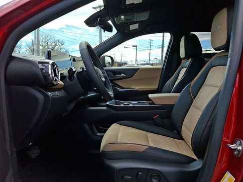 Certified 2026 Chevrolet Equinox ACTIV image 13