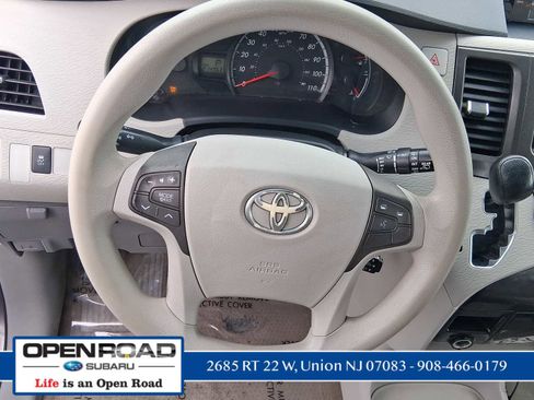 Used 2012 Toyota Sienna LE image 16