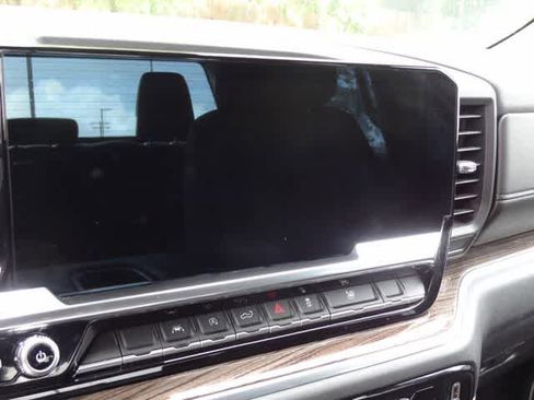 Used 2022 GMC Sierra 1500 Elevation AWD/4WD image 16