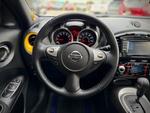 Used 2015 Nissan Juke SV w/ Technology Package AWD/4WD image 11