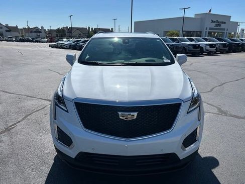 Certified 2024 Cadillac XT5 Sportv w/ Technology Package AWD/4WD image 3