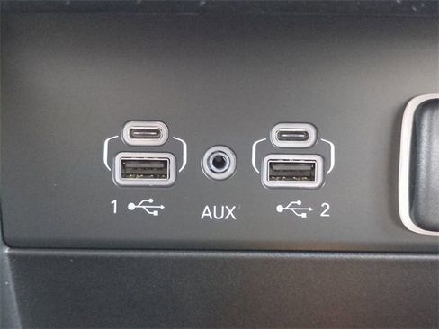 New 2025 Jeep Grand Cherokee Limited w/ Trailer Tow Package image 22