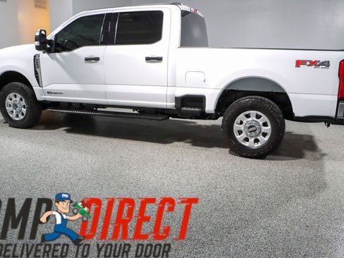 Used 2024 Ford F250 XLT w/ FX4 Off-Road Package AWD/4WD image 10