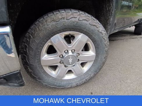 Used 2020 Chevrolet Silverado 3500 LTZ w/ LTZ Premium Package AWD/4WD image 7