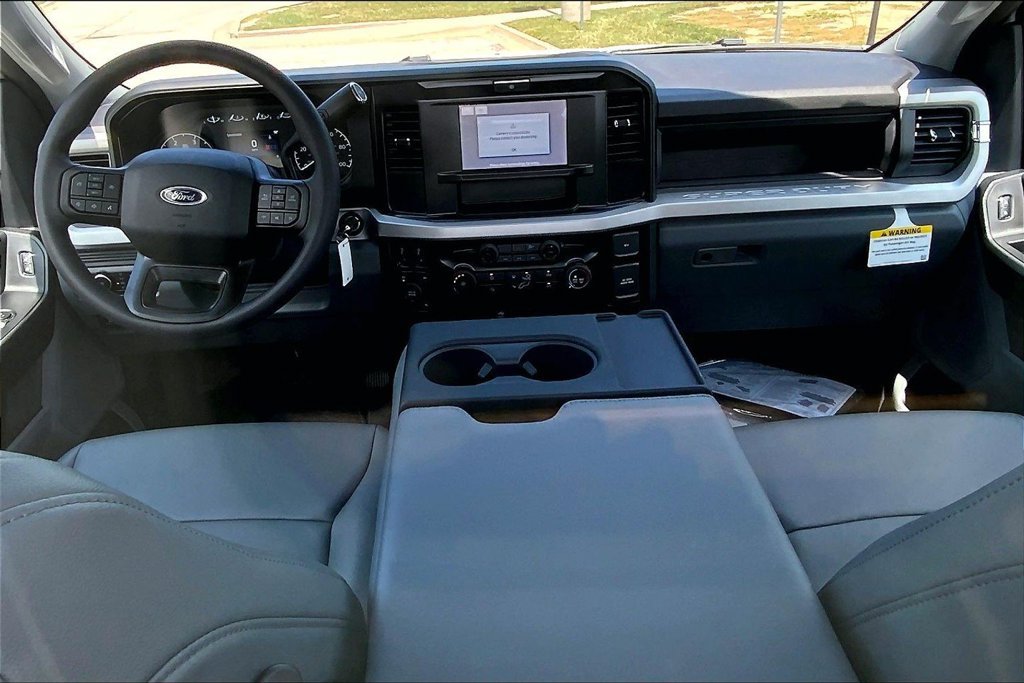 New 2026 Ford F550 4x4 Regular Cab Super Duty image 5