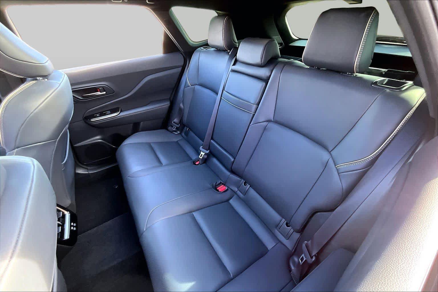 Used 2025 Toyota Crown Signia AWD/4WD image 19