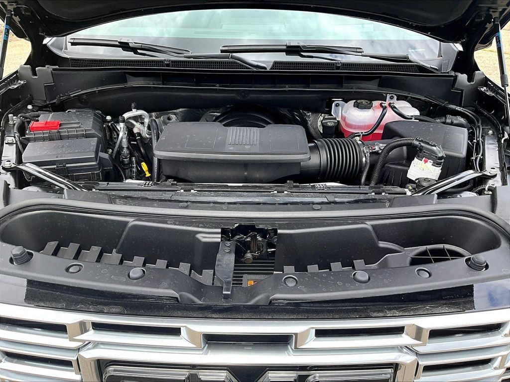 New 2026 GMC Yukon XL Denali w/ Sun & Power Step Package AWD/4WD image 12