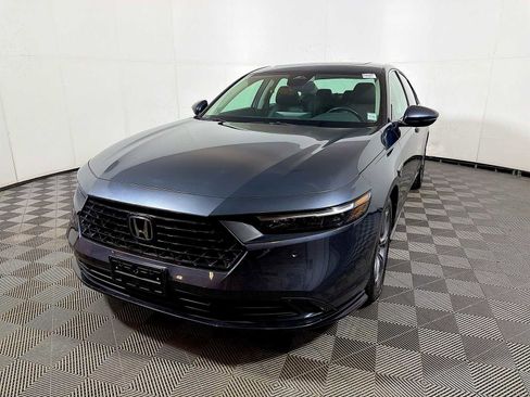 Used 2024 Honda Accord EX-L image 3