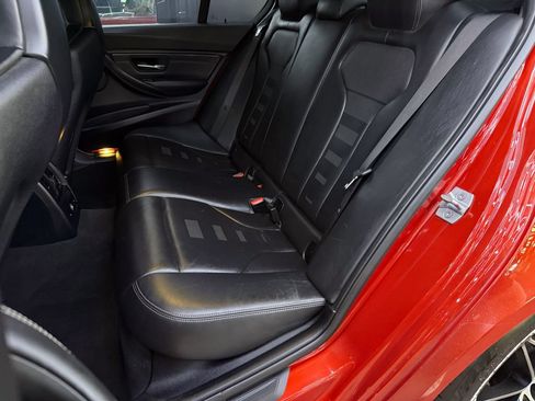 Used 2018 BMW M3 RWD image 18