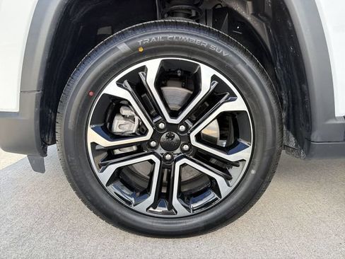 Used 2023 Jeep Compass Limited AWD/4WD image 12