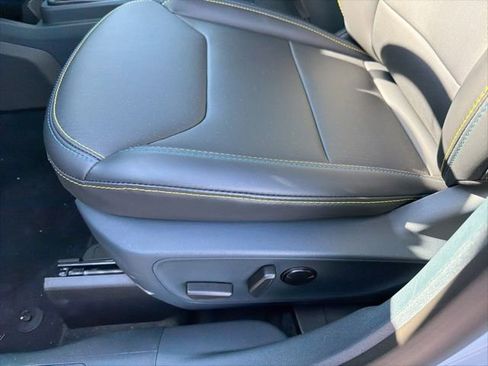 New 2026 Ford Maverick Lobo image 9