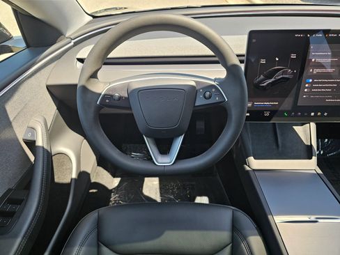 Used 2025 Tesla Model 3 Long Range RWD image 16